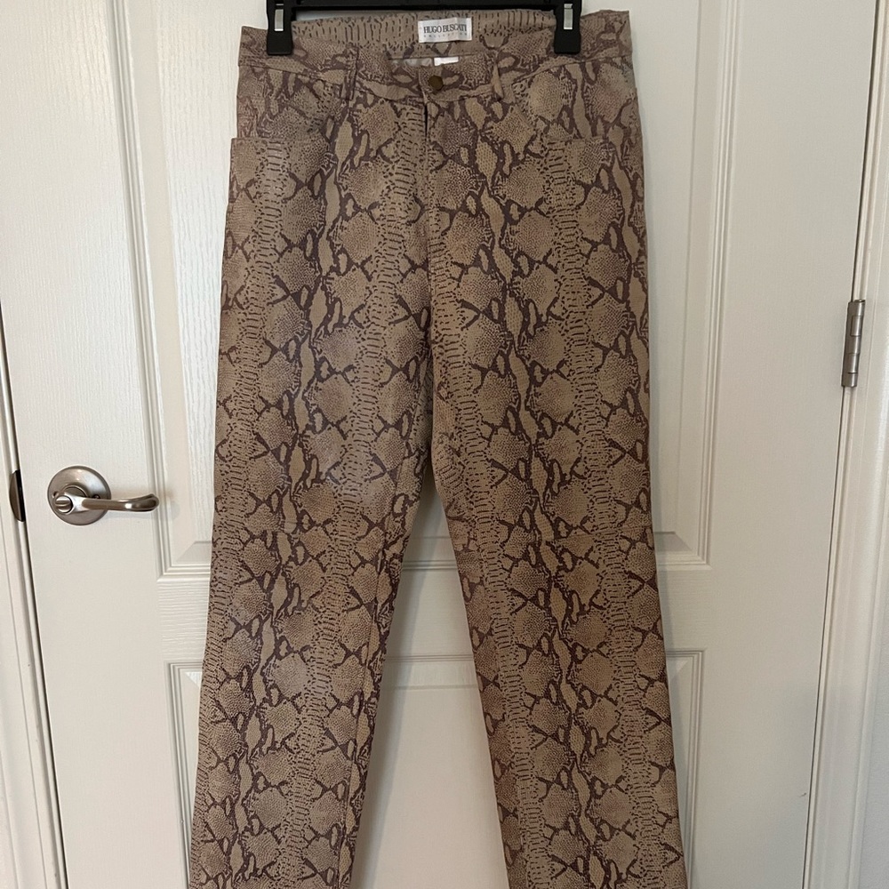 Hugo Buscati vintage leather pants. Amazing snake print design. Size 8
